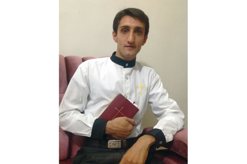 Thanh niên trẻ người Iran Hồi giáo bị năm năm tù vì trở lại đạo Kitô