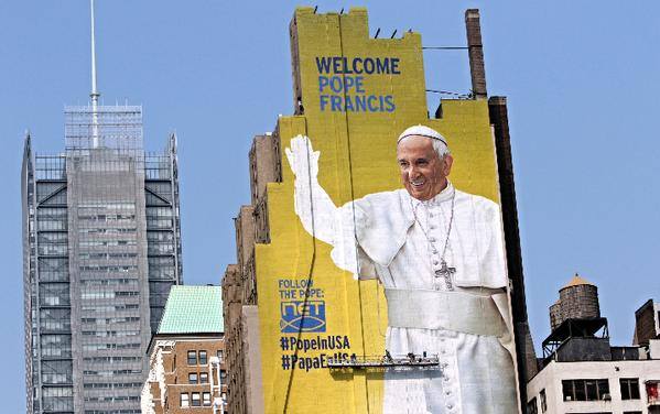 Bức tranh tường cao 60m vẽ Đức Giáo hoàng Phanxicô giữa trung tâm thành phố New York